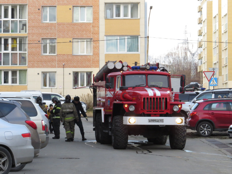 Уступайте дорогу спецтранспoрту!