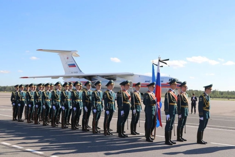 Героя России Евгения Зиничева похоронили на Северном кладбище Санкт-Петербурга