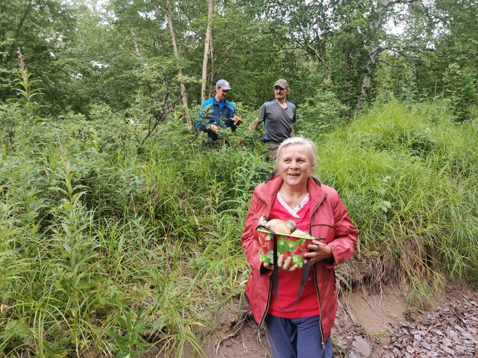 Камчатские спасатели оказали помощь заблудившемуся в лесу грибнику |  07.08.2022 | Новости Петропавловск-Камчатского - БезФормата