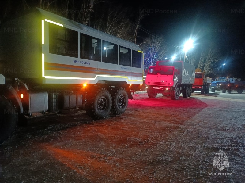 К месту предполагаемой аварийной посадки самолета на Камчатке выдвинулась наземная группировка спасателей